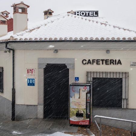 Hotel Puerta De La Santa Авила Экстерьер фото