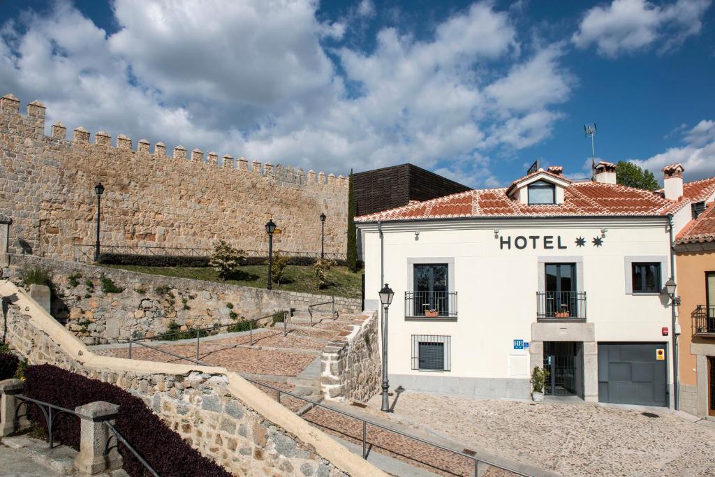 Hotel Puerta De La Santa Авила Экстерьер фото